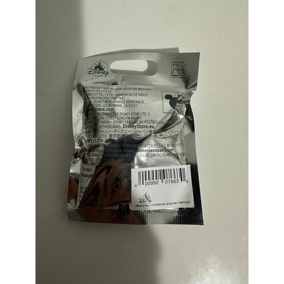 Hidden Disney Mystery Pin Pouch 2025 Wave B - Picture 2 of 3